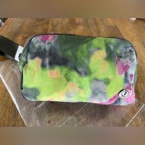 Lululemon NWT everywhere belt bag